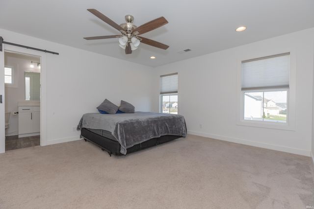 5700 Baywater Drive, Newburgh, IN 47630