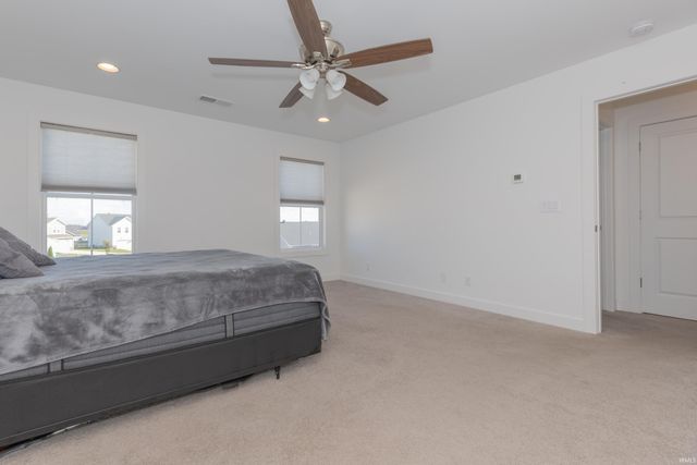 5700 Baywater Drive, Newburgh, IN 47630