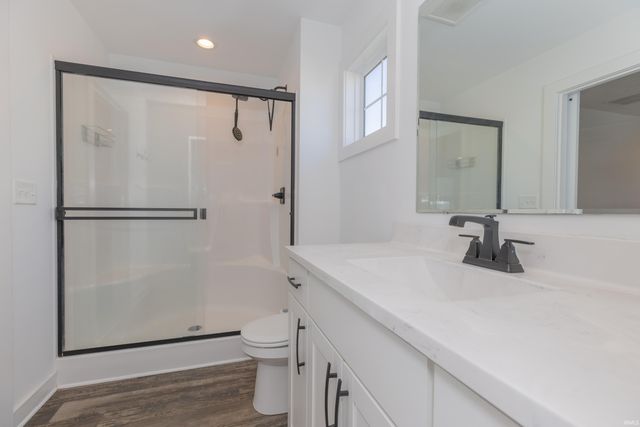 5700 Baywater Drive, Newburgh, IN 47630