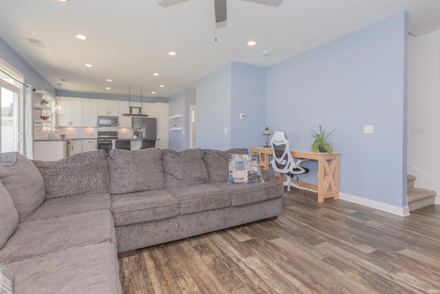 5700 Baywater Drive, Newburgh, IN 47630