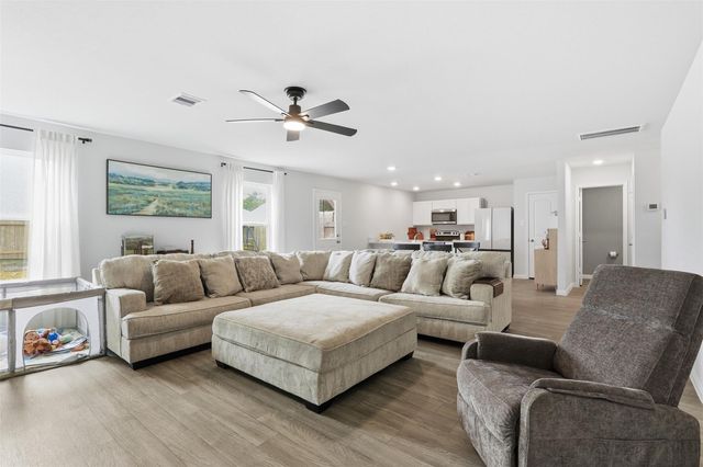 11050 Pelican Hill Lane, Cleveland, TX 77327