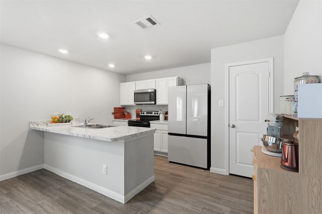 11050 Pelican Hill Lane, Cleveland, TX 77327