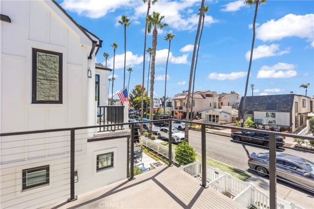 429 Goldenrod, Corona Del Mar, CA 92625