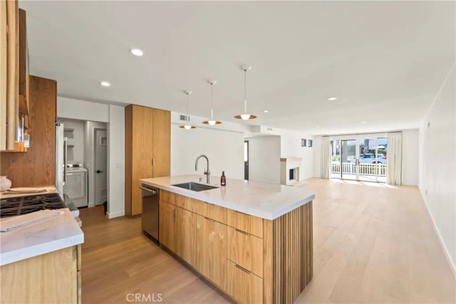 429 Goldenrod, Corona Del Mar, CA 92625