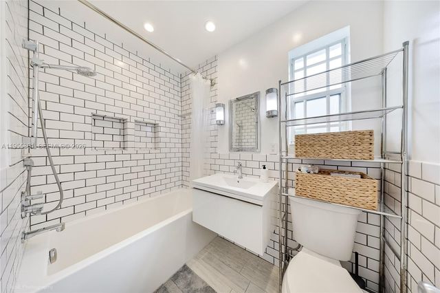 717 NE 73rd Street, Miami, FL 33138