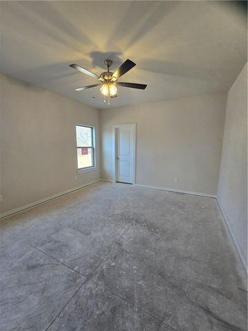 407 W Hondo Street, Siloam Springs, AR 72761