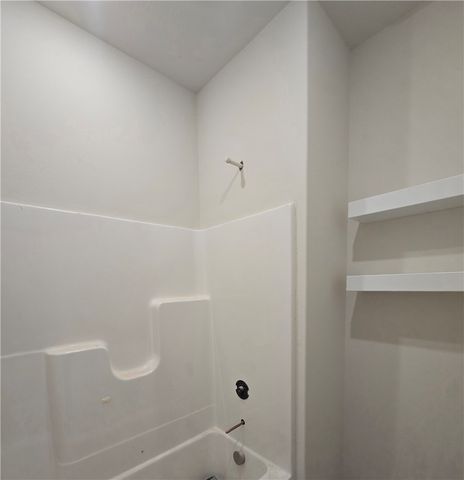 407 W Hondo Street, Siloam Springs, AR 72761