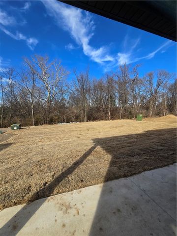 407 W Hondo Street, Siloam Springs, AR 72761