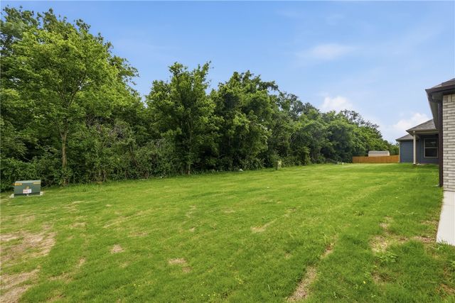 407 W Hondo Street, Siloam Springs, AR 72761