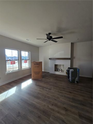 407 W Hondo Street, Siloam Springs, AR 72761