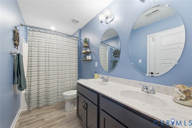 5721 Regal Ln, Providence Forge, VA 23140