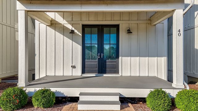 40 Waterside Way, Ottawa, IL 61350