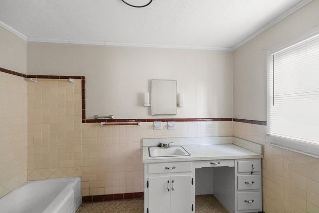 206 Helen St., Dothan, AL 36301