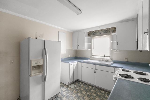 206 Helen St., Dothan, AL 36301