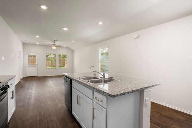 376 Euclid LN, Kyle, TX 78640