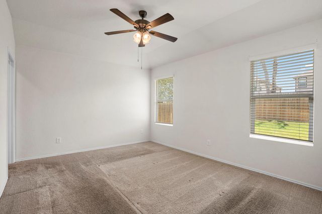 376 Euclid LN, Kyle, TX 78640