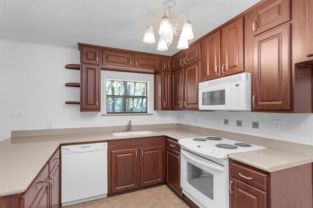 213 County Road 3350, Crockett, TX 75835