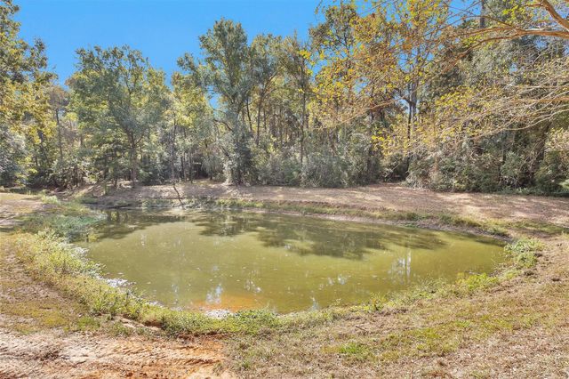 213 County Road 3350, Crockett, TX 75835