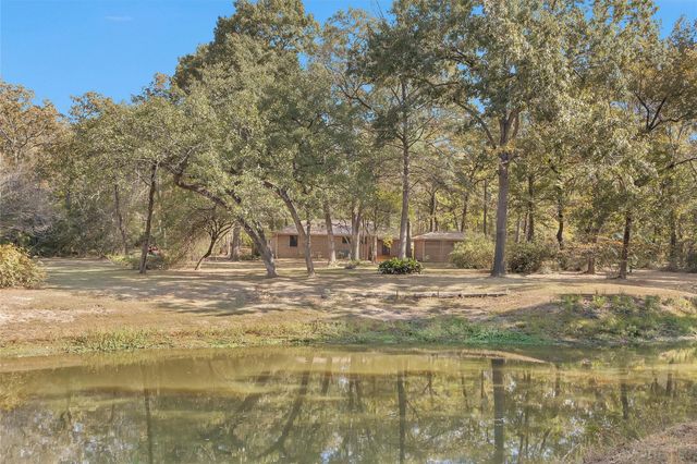 213 County Road 3350, Crockett, TX 75835