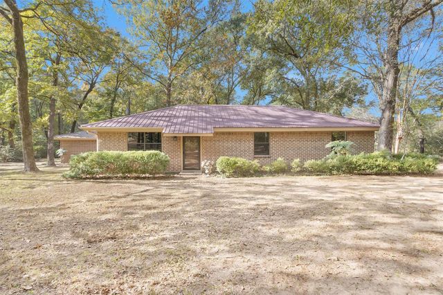 213 County Road 3350, Crockett, TX 75835