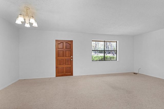 213 County Road 3350, Crockett, TX 75835