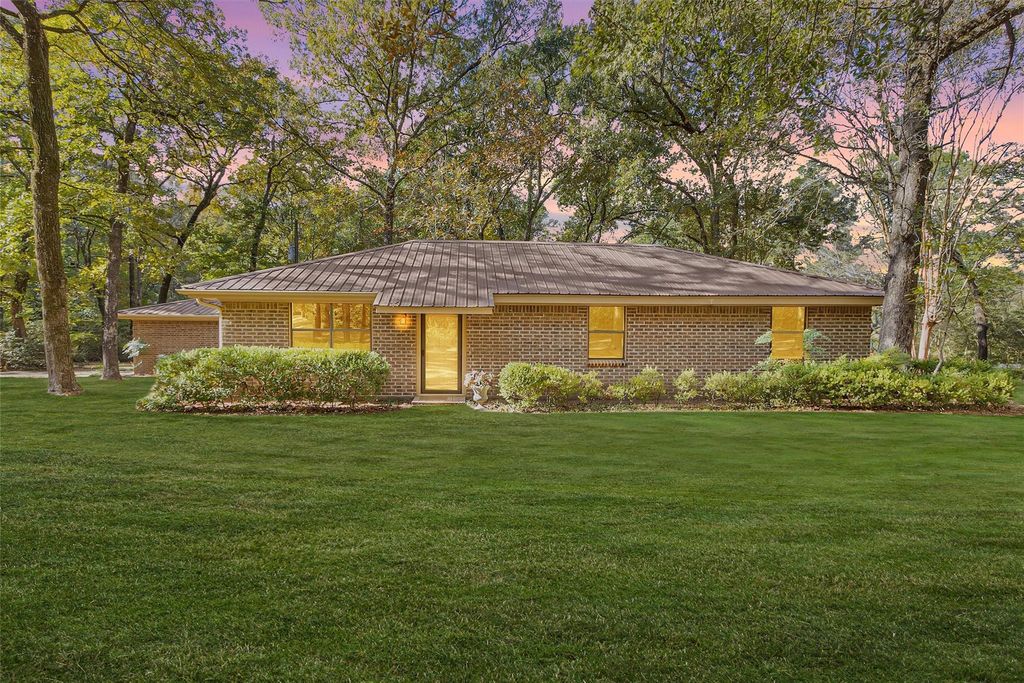 213 County Road 3350, Crockett, TX 75835