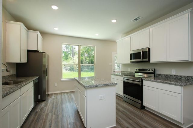 109 Seminole Drive, Conroe, TX 77316