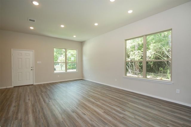 109 Seminole Drive, Conroe, TX 77316