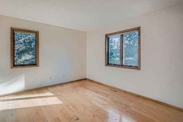 9320 53rd Street N, Lake Elmo, MN 55042