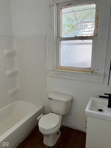 1226 S Richland Street, Indianapolis, IN 46221