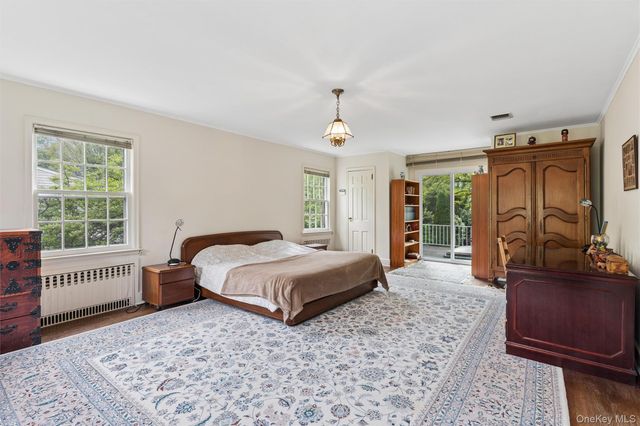 10 Westbury Road, Garden City, NY 11530