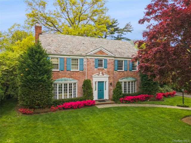 10 Westbury Road, Garden City, NY 11530