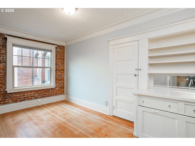 2109 Nw IRVING St 407, Portland, OR 97210