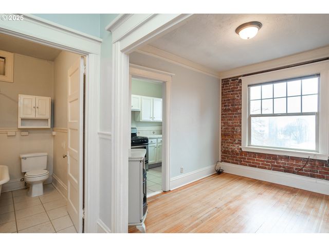 2109 Nw IRVING St 407, Portland, OR 97210