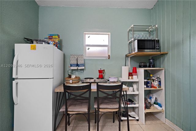 1741 NE 178th St B, North Miami Beach, FL 33162