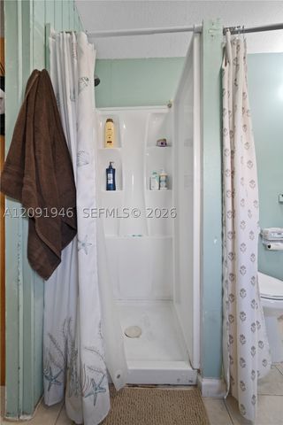 1741 NE 178th St B, North Miami Beach, FL 33162