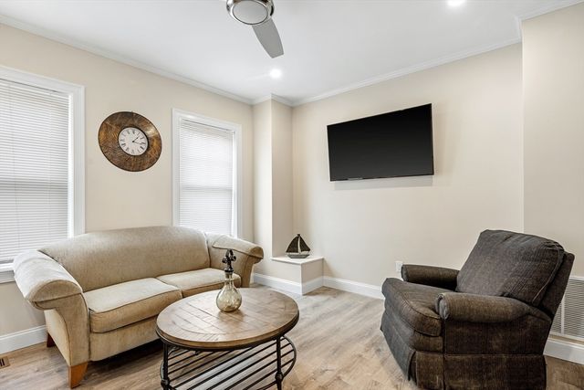 242 Atlantic Ave 2, Hull, MA 02045