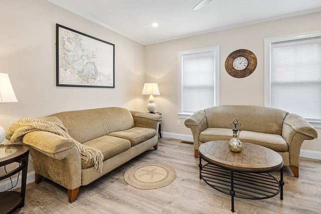 242 Atlantic Ave 2, Hull, MA 02045