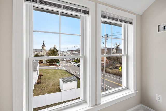 242 Atlantic Ave 2, Hull, MA 02045