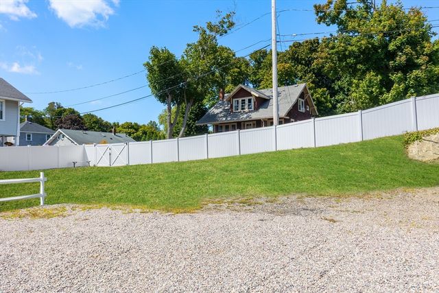 242 Atlantic Ave 2, Hull, MA 02045