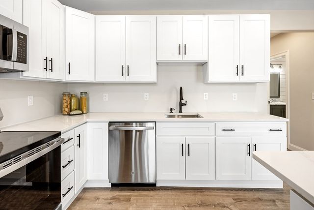 242 Atlantic Ave 2, Hull, MA 02045