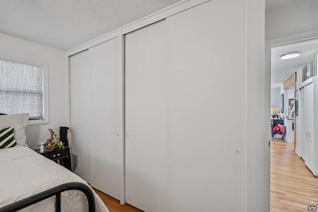 4801 SW 20th ST, Topeka, KS 66604