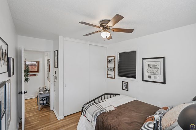 4801 SW 20th ST, Topeka, KS 66604