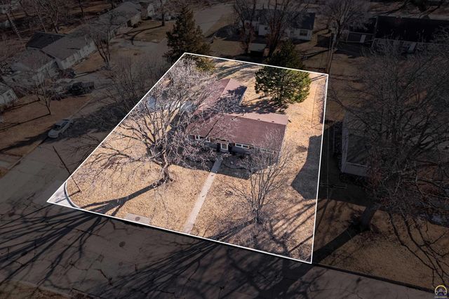 4801 SW 20th ST, Topeka, KS 66604