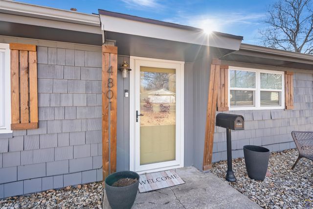 4801 SW 20th ST, Topeka, KS 66604