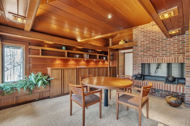 5140 Turtle Point Drive, Ann Arbor, MI 48105
