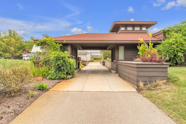 5140 Turtle Point Drive, Ann Arbor, MI 48105