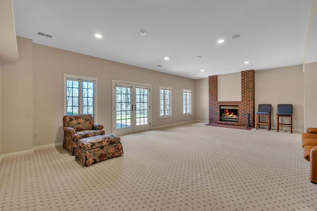 5140 Turtle Point Drive, Ann Arbor, MI 48105