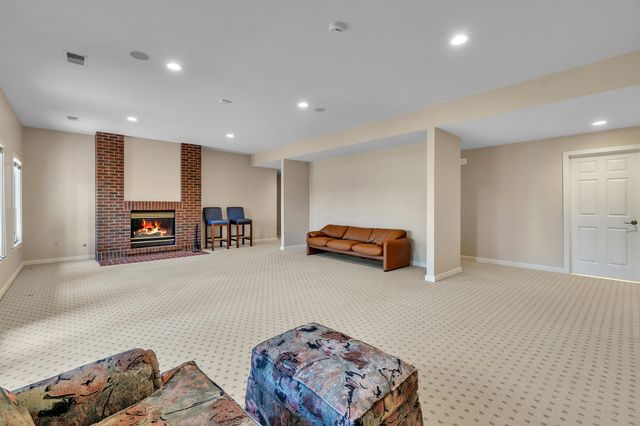 5140 Turtle Point Drive, Ann Arbor, MI 48105