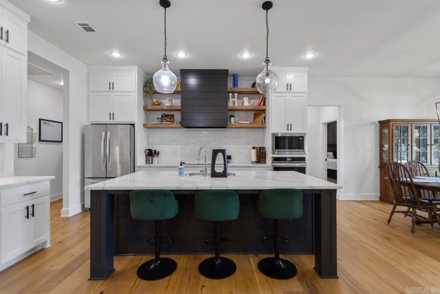 5947 Beth Ln Lane, Benton, AR 72019